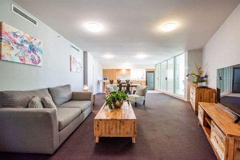 Lanai Riverside Apartments - Sunshine Coast Tourism 8