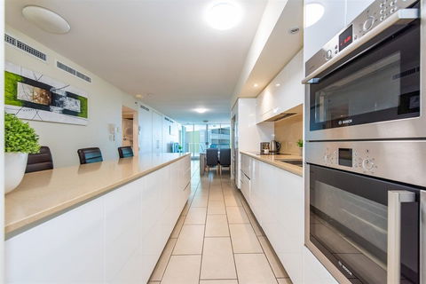 Lanai Riverside Apartments - Sunshine Coast Tourism 10