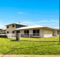 Econo Lodge Beachside - Holiday Sunshine Coast