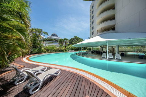 Hilton Cairns - Sunshine Coast Tourism 8