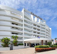 DoubleTree by Hilton Cairns - Holiday Sunshine Coast
