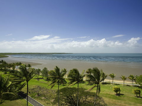 BreakFree Royal Harbour Hotel - Sunshine Coast Tourism 17