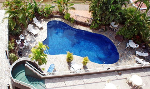 Cairns Plaza Hotel - Sunshine Coast Tourism 6