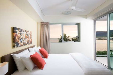 Mantra Trilogy - Sunshine Coast Tourism 2