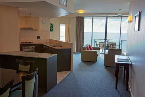 Mantra Trilogy - Sunshine Coast Tourism 3