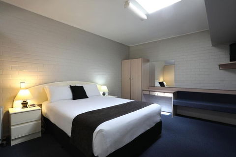 Redhill Tamworth Motor Inn - Sunshine Coast Tourism 1