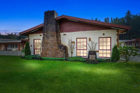 Gold Rush Inn - Holiday Sunshine Coast 2