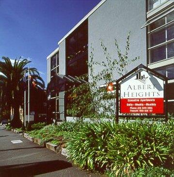 Albert Heights Service Apts - Sunshine Coast Tourism 0