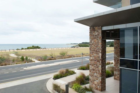 Wyndham Resort Torquay - Holiday Sunshine Coast 1