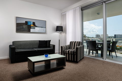 Direct Hotels - Kensington At Central - Sunshine Coast Tourism 0