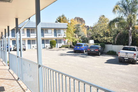 Best Western Motel Farrington - Sunshine Coast Tourism 1