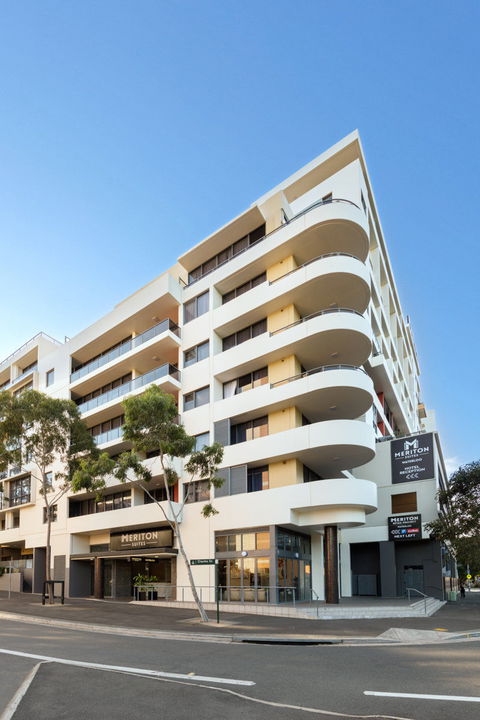 Meriton Suites Waterloo - Sunshine Coast Tourism 0