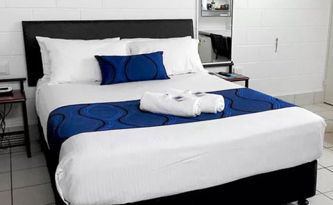 Barrier Reef Motel - Sunshine Coast Tourism 1
