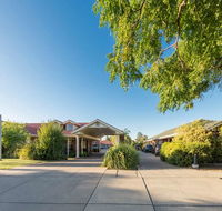 Best Western Ambassador Inn - Sunshine Coast Tourism
