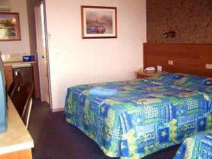Anchor Belle Motel - Holiday Sunshine Coast 1