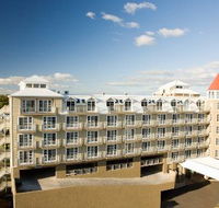 Deep Blue Hotel  Hot Springs - Sunshine Coast Tourism