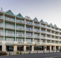 Lady Bay Resort - Sunshine Coast Tourism