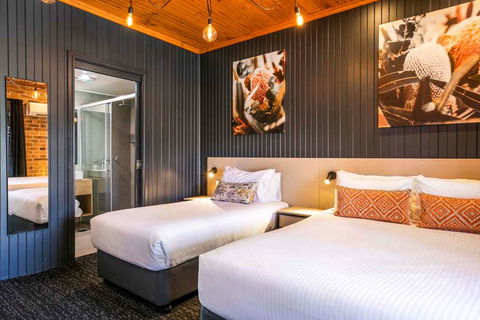 Macquarie Inn - Holiday Sunshine Coast 2