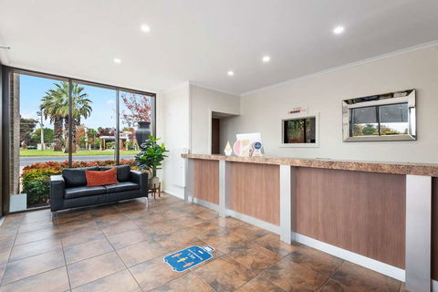 Comfort Inn Deakin Palms - Sunshine Coast Tourism 0
