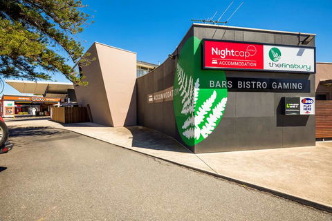 Nightcap At Finsbury Hotel - Sunshine Coast Tourism 0