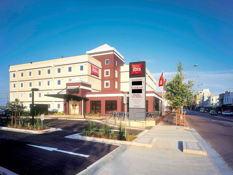 Ibis Newcastle - Holiday Sunshine Coast 0