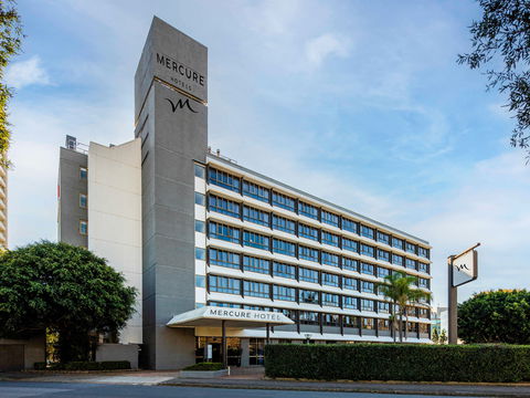 Mercure Newcastle - Holiday Sunshine Coast 0