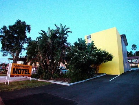 Flinders Motel - Sunshine Coast Tourism 0