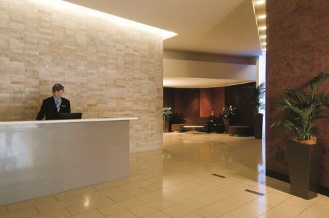 Oaks Casino Towers - Sunshine Coast Tourism 1
