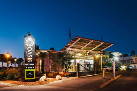 Majestic Oasis Apartments - Sunshine Coast Tourism 0