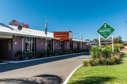 Wattle Grove Motel - Holiday Sunshine Coast 0