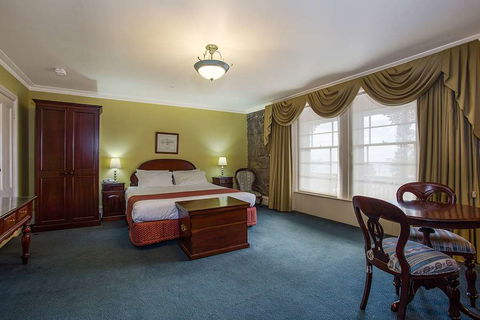 Quality Hotel Bentinck - Sunshine Coast Tourism 5