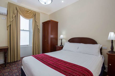 Quality Hotel Bentinck - Sunshine Coast Tourism 6