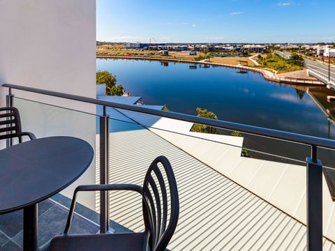 Mercure Sunshine Coast Kawana Waters - Holiday Sunshine Coast 5