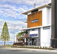 Sebel Brisbane Margate Beach - Holiday Sunshine Coast