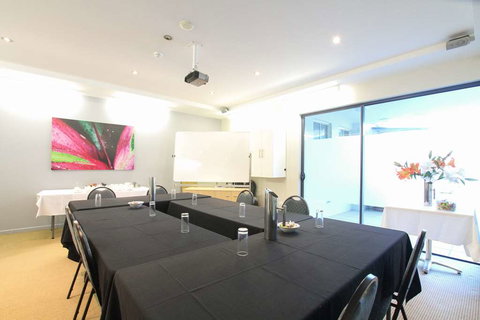 Caloundra Central Apartment Hotel - Holiday Sunshine Coast 12
