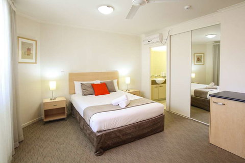 Caloundra Central Apartment Hotel - Holiday Sunshine Coast 13
