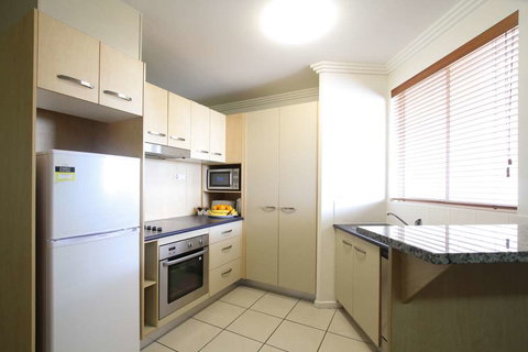 Caloundra Central Apartment Hotel - Holiday Sunshine Coast 17