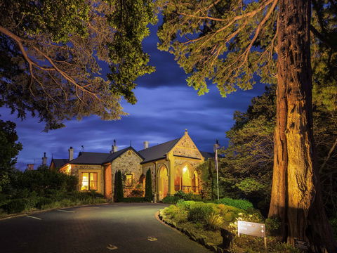Mount Lofty House - Sunshine Coast Tourism 0