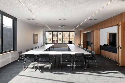 Hotel Verge Launceston - Holiday Sunshine Coast 4