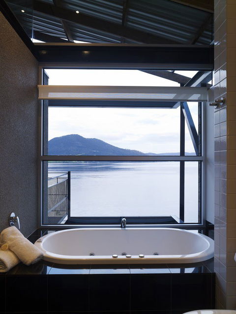 Mona Pavilions - Holiday Sunshine Coast 3