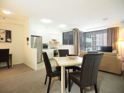 Oaks 212 Margaret - Sunshine Coast Tourism 1