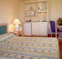 The Crescent On Bayswater - Sunshine Coast Tourism