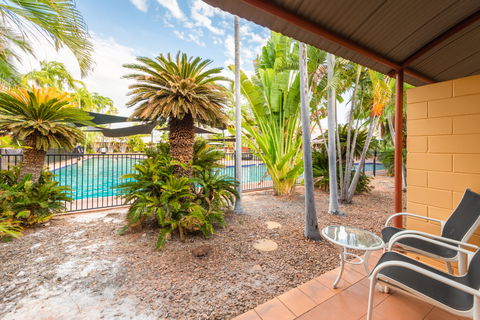 The Continental Hotel - Sunshine Coast Tourism 1