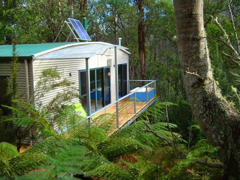 Huon Bush Retreats - Sunshine Coast Tourism 0