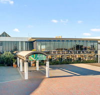 Quality Hotel Lighthouse - Holiday Sunshine Coast