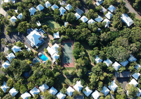 Kellys Beach Resort - Holiday Sunshine Coast 0