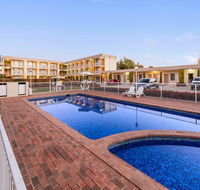 BreakFree Queanbeyan - Holiday Sunshine Coast