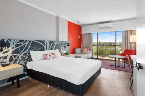 The Plaza Hotel Kalgoorlie - Sunshine Coast Tourism 2