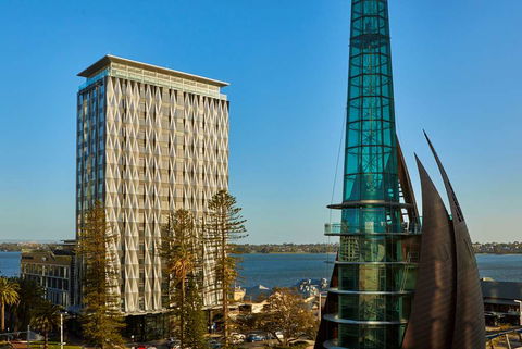 DoubleTree By Hilton Perth Waterfront - Holiday Sunshine Coast 0