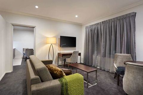 Attika Hotel - Holiday Sunshine Coast 2